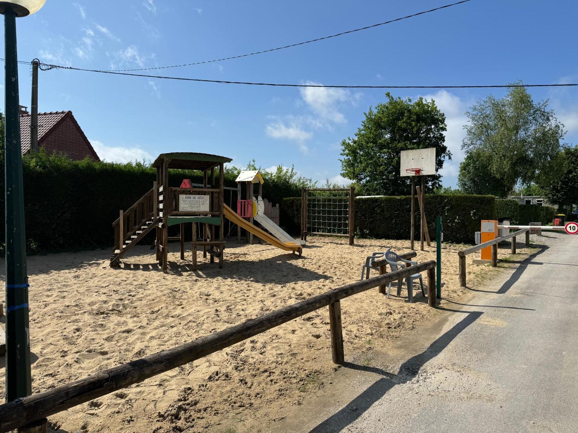 Camping L'Oree Des Caps Licques Exterior photo